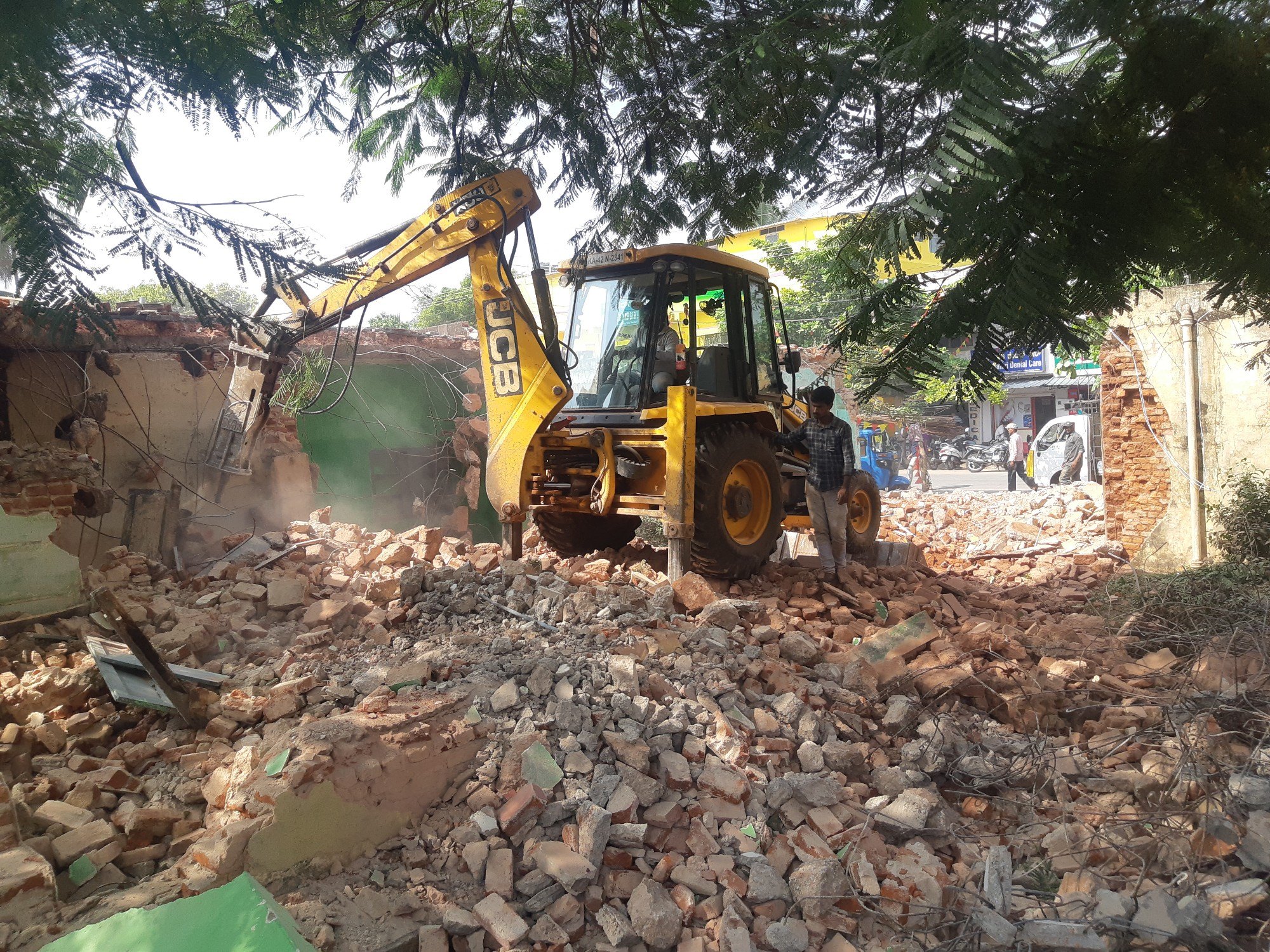 Building Demolition Service Contractors in Hyderabad Karwan 9492964400