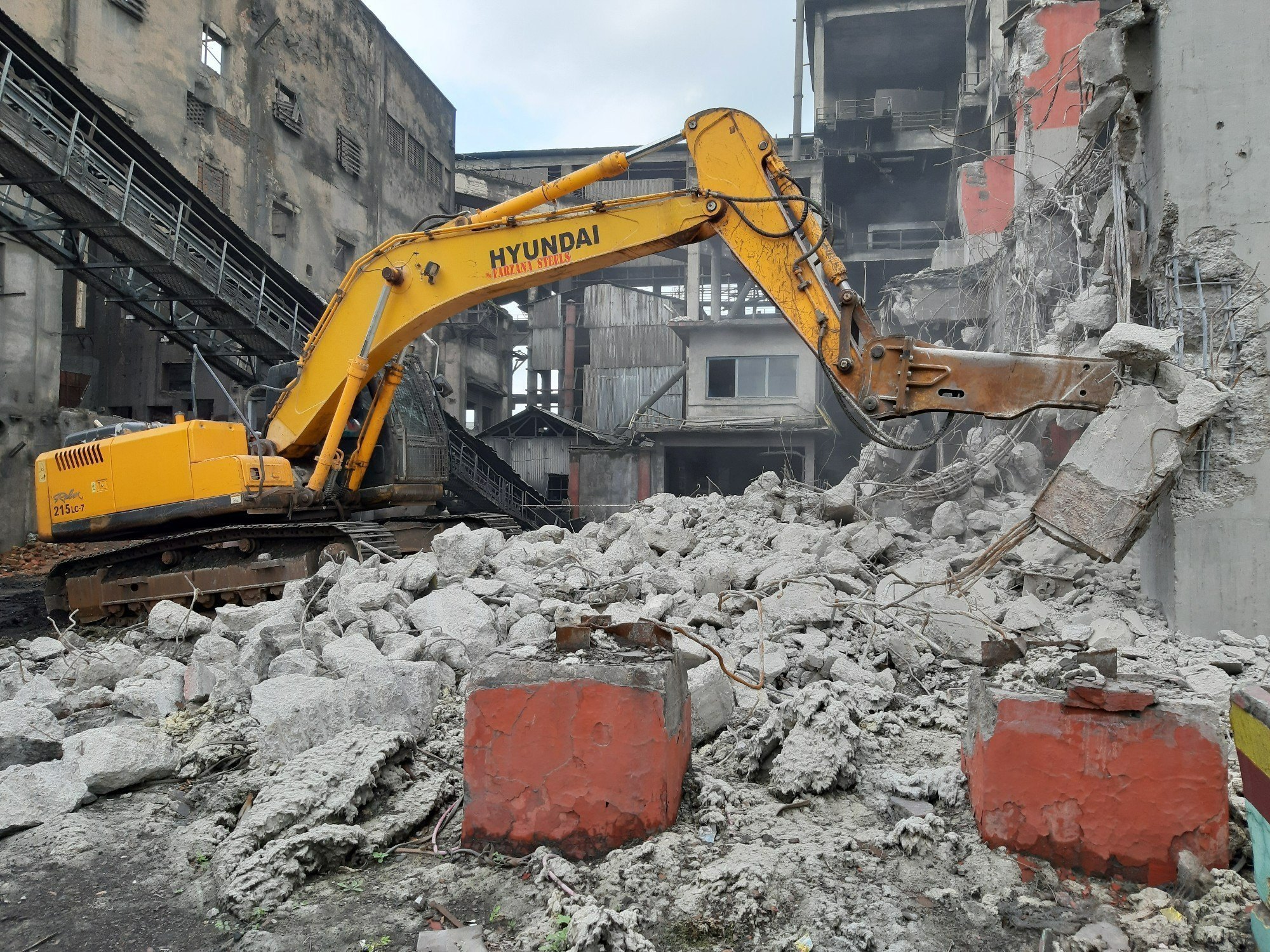 Building Demolition Service Contractors in Hyderabad Kishan Bagh 9492964400